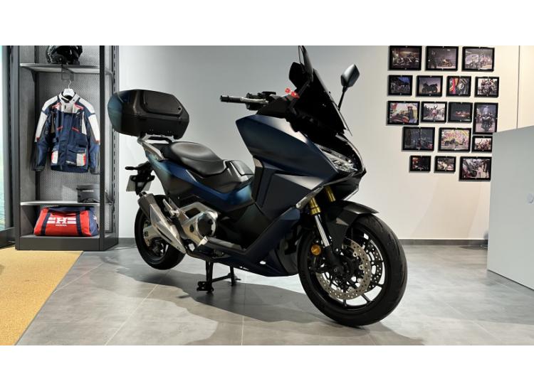 HONDA FORZA 750