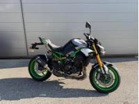 KAWASAKI Z900 SE PERFORMANCE 2025